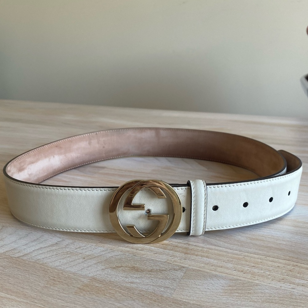Gucci Interlocking GG Buckle Cream Leather Belt